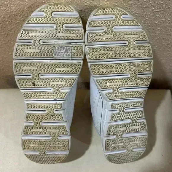 Sketchers elite size 7 - Picture 6 of 8